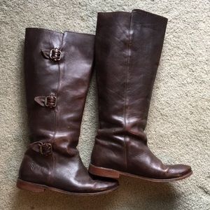 Frye size 6 1/2 dark chocolate brown low heel.